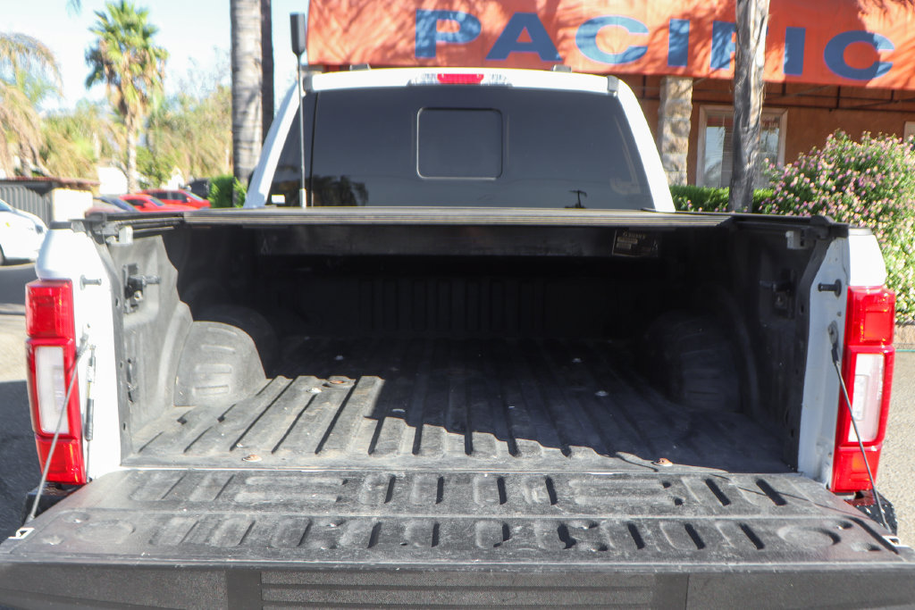 Used 2022 Ford F350 Lariat AWD/4WD image 10