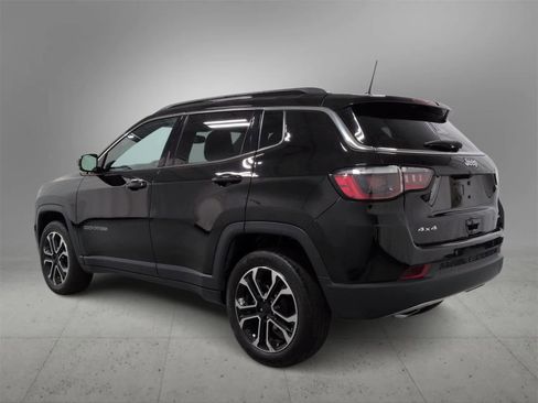 Certified 2023 Jeep Compass Limited image 6