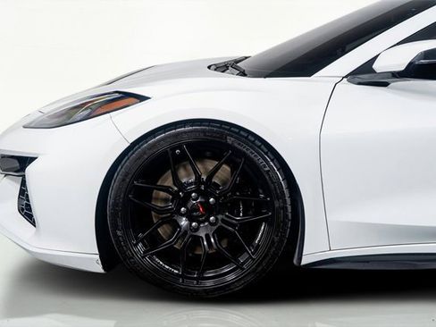 Used 2024 Chevrolet Corvette Z06 image 18