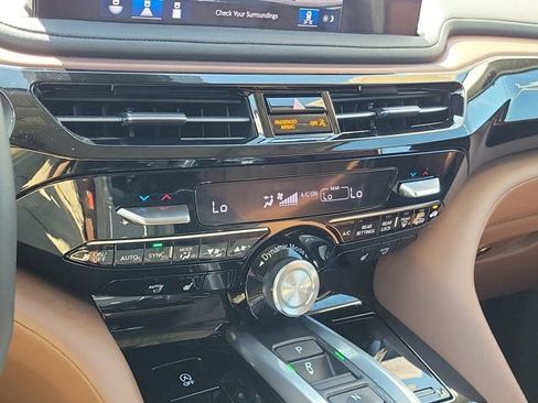 Used 2026 Acura MDX w/ Technology Package image 25