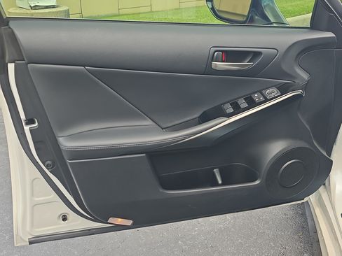 Used 2023 Lexus IS 300 w/ Comfort Package RWD image 13