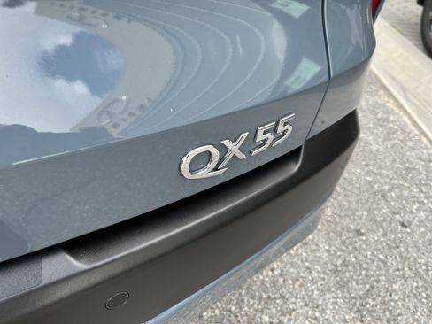 Certified 2023 INFINITI QX55 Luxe w/ Cargo Package AWD/4WD image 9