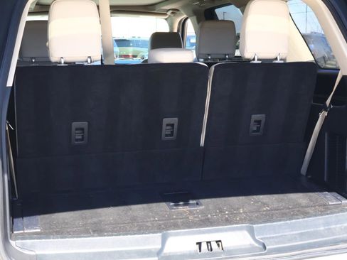 Used 2023 Ford Expedition Platinum image 25