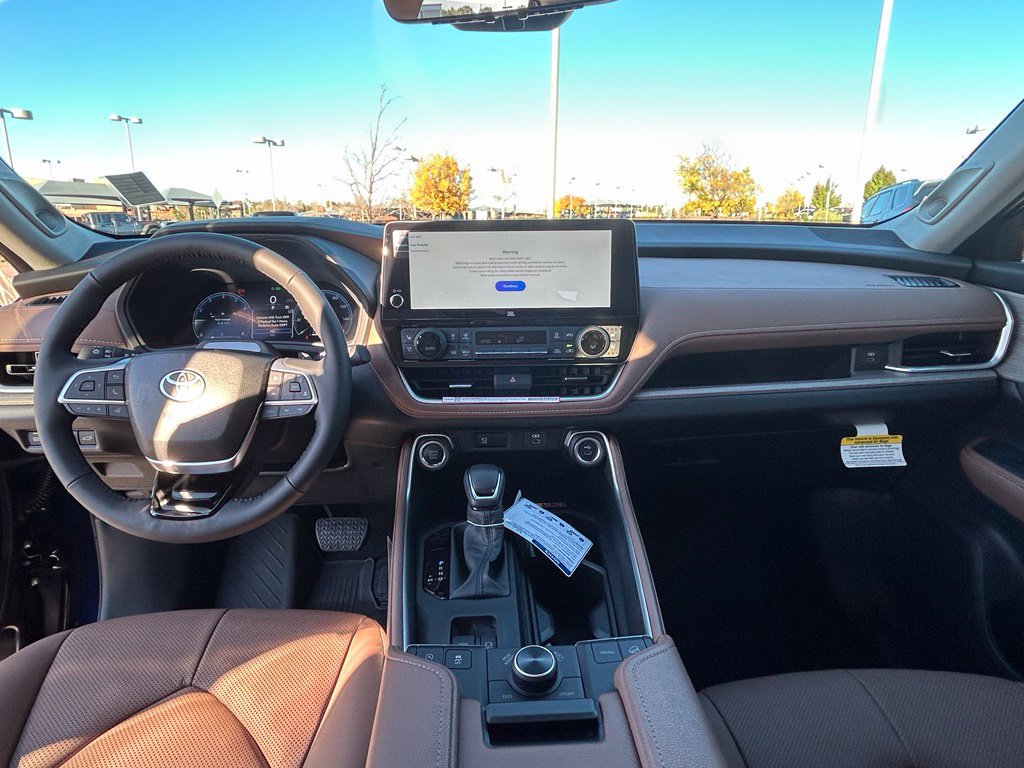 Used 2026 Toyota Grand Highlander AWD image 13