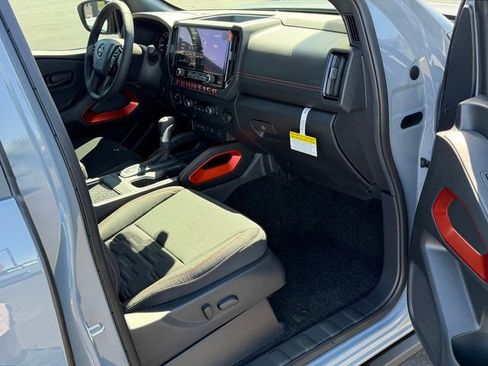 New 2026 Nissan Frontier PRO-4X w/ Pro-4x Convenience Package AWD/4WD image 26