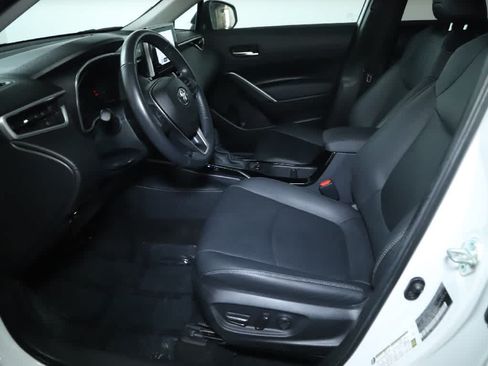 Certified 2023 Toyota Corolla Cross XLE w/ Convenience Package AWD/4WD image 18