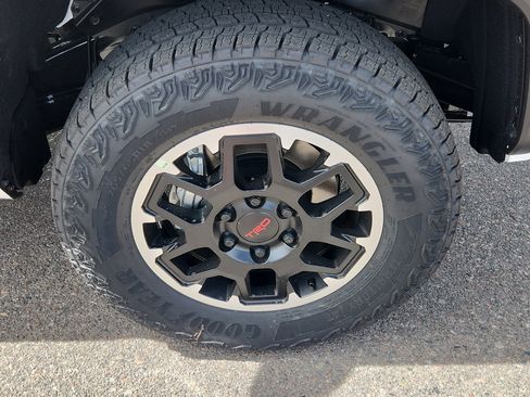 New 2026 Toyota Tacoma TRD Off-Road w/ TRD Off Road Premium Package AWD/4WD image 14
