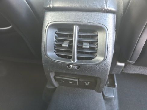 Used 2019 Jeep Cherokee High Altitude image 15