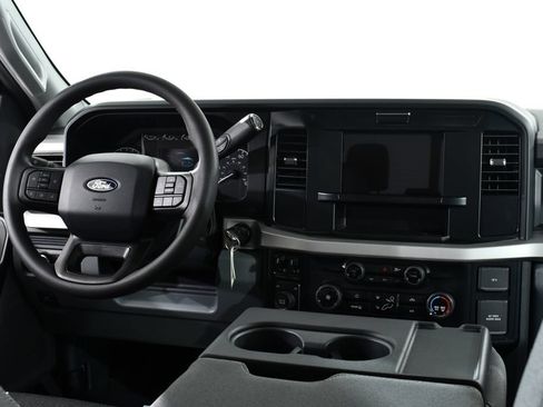 New 2027 Ford F350 XL w/ STX Appearance Package AWD/4WD image 8