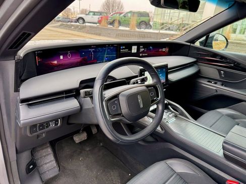 Used 2024 Lincoln Nautilus Reserve w/ Jet Appearance Package (87T) image 9