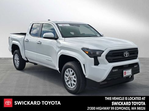 Certified 2025 Toyota Tacoma SR5 image 1