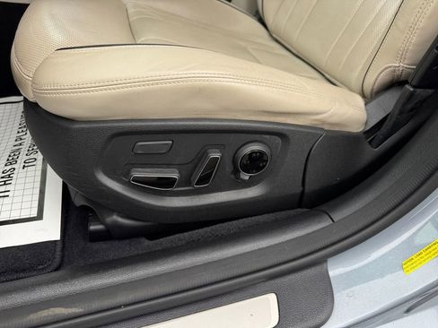 Used 2017 Genesis G80 3.8 w/ Option Group 03 image 29