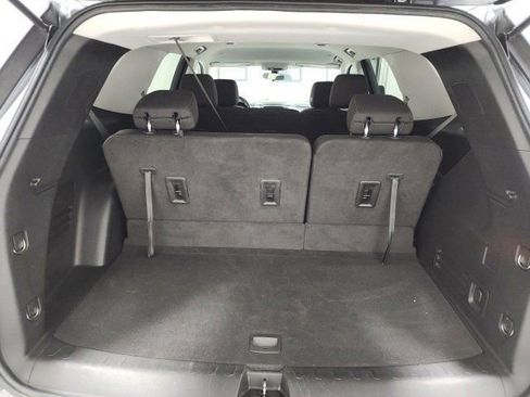 Used 2020 Chevrolet Traverse LS image 33