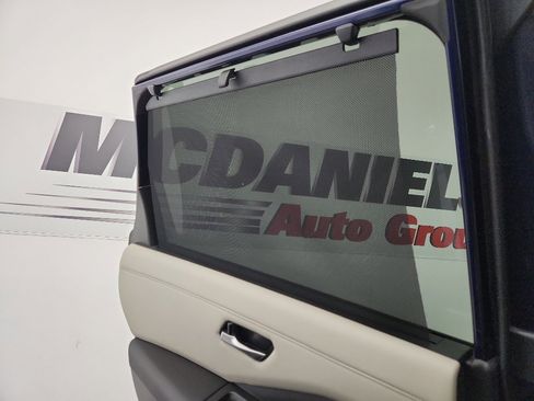 Used 2023 Nissan Pathfinder SL w/ SL Premium Package image 34