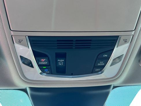 Used 2021 Acura TLX w/ Advance Package image 34