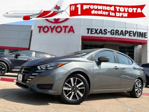 Used 2025 Nissan Versa SV FWD image 1