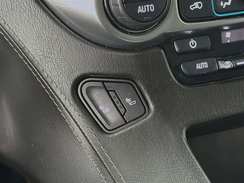 Used 2019 Chevrolet Tahoe LT RWD image 21