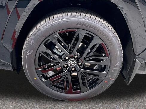 New 2026 Toyota RAV4 XSE AWD/4WD image 9