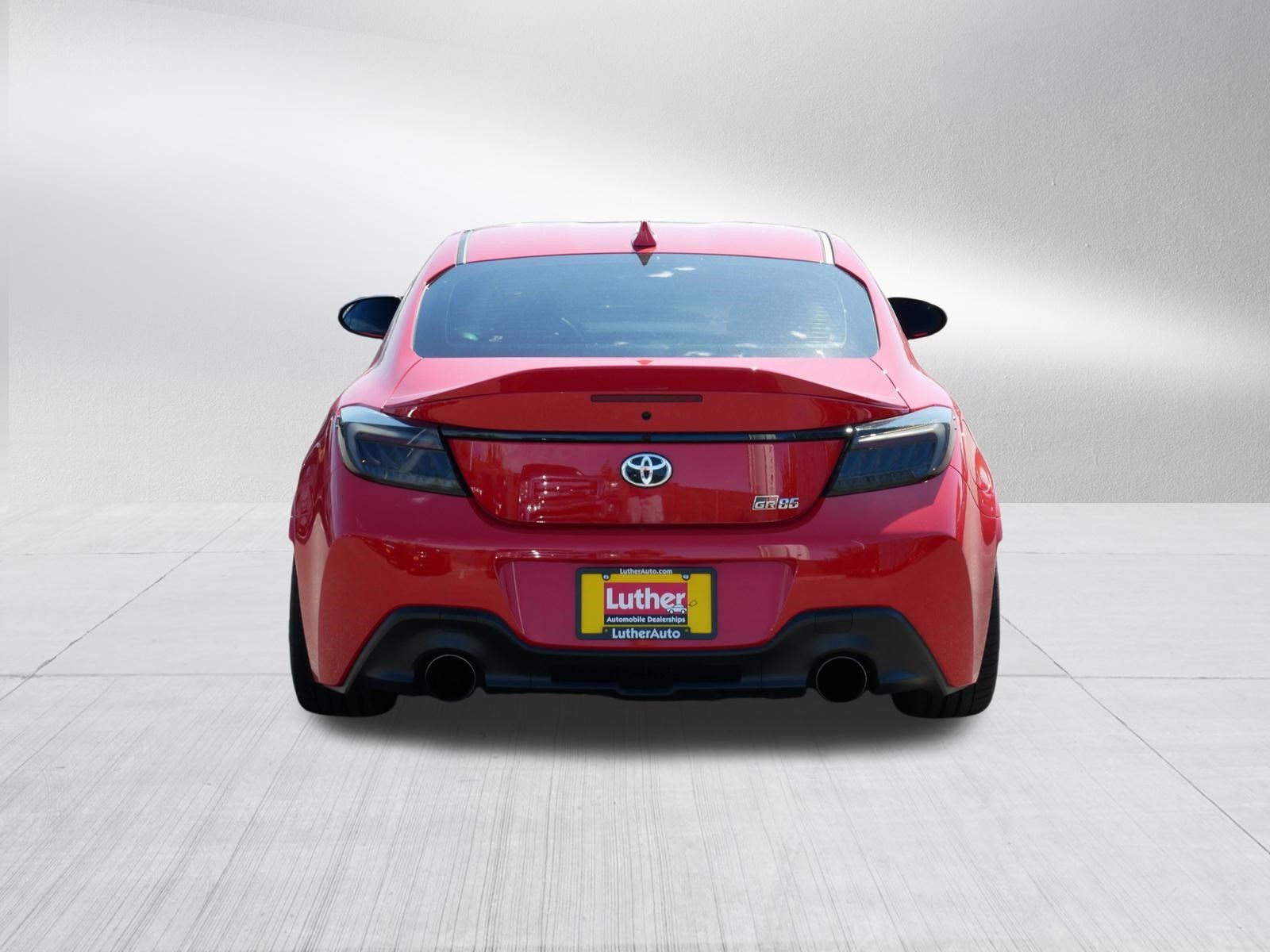 Used 2023 Toyota GR86 Premium w/ ALL Weather Mat Package (TMS) RWD image 6