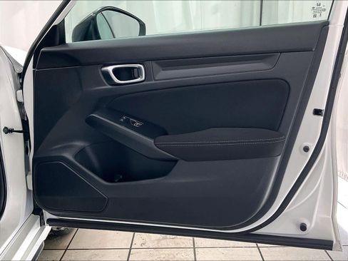 Used 2024 Honda Civic Sport image 12