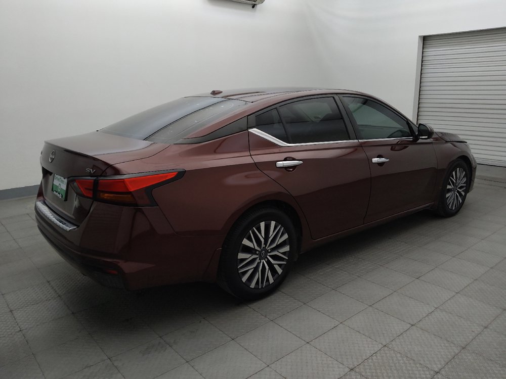 Used 2023 Nissan Altima 2.5 SV FWD image 10