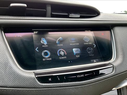Used 2018 Cadillac XT5 FWD image 34