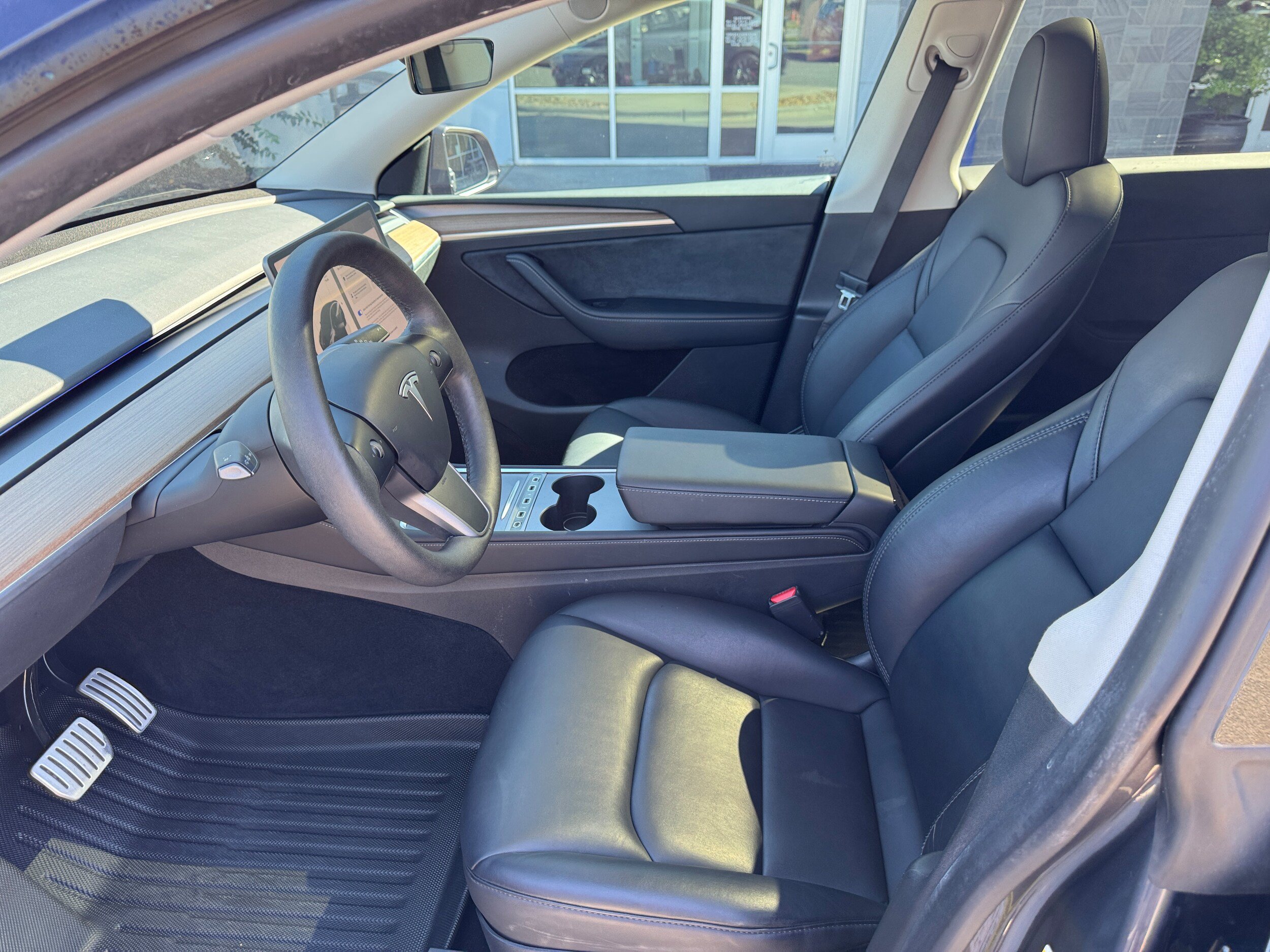 Used 2023 Tesla Model Y Performance AWD/4WD image 11