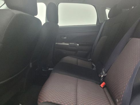 Used 2019 Mitsubishi Outlander Sport SE image 18