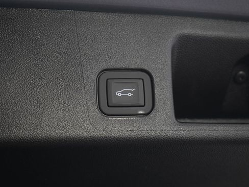 Used 2026 Chevrolet Equinox EV LT AWD/4WD image 12