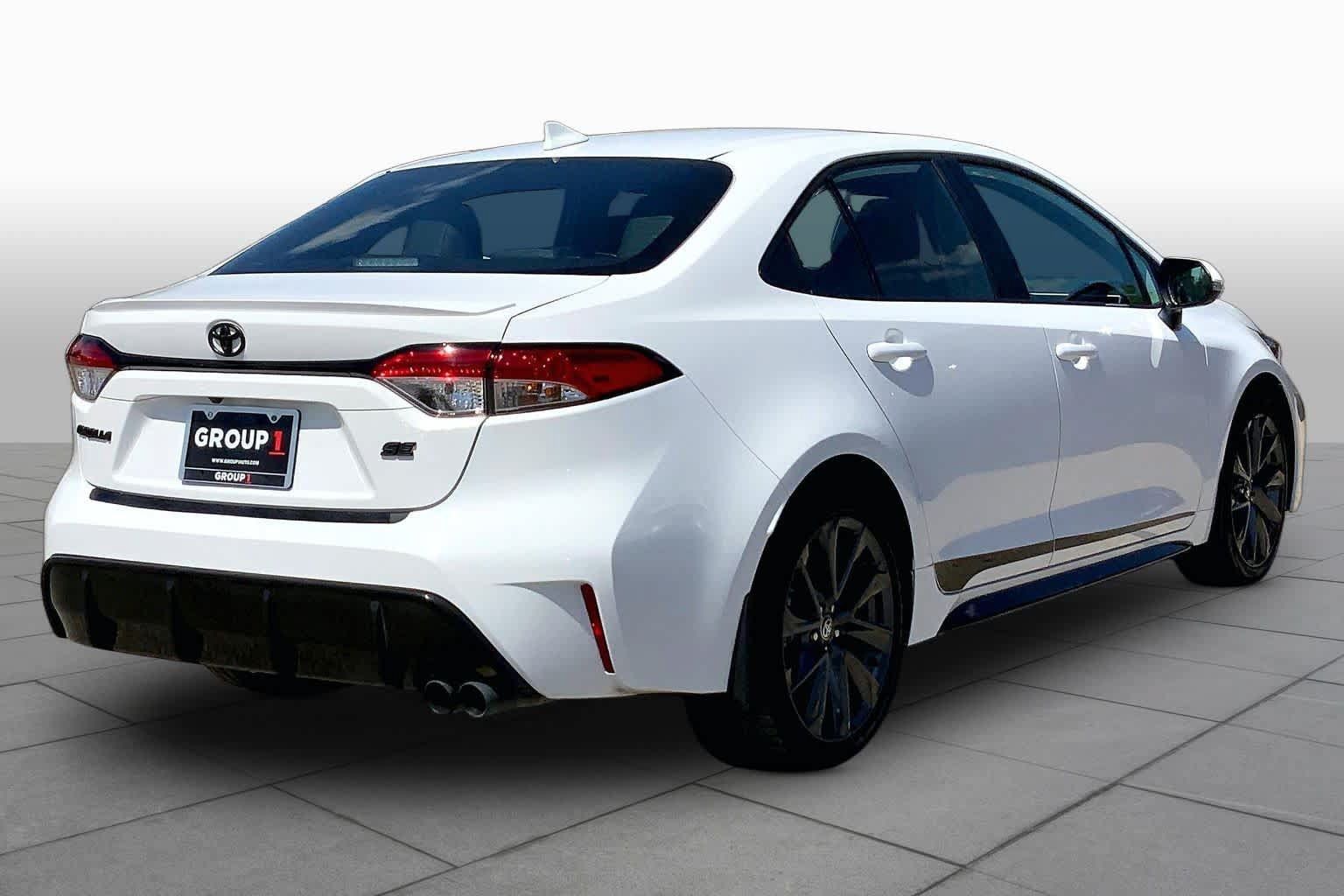 Used 2026 Toyota Corolla SE FWD image 13