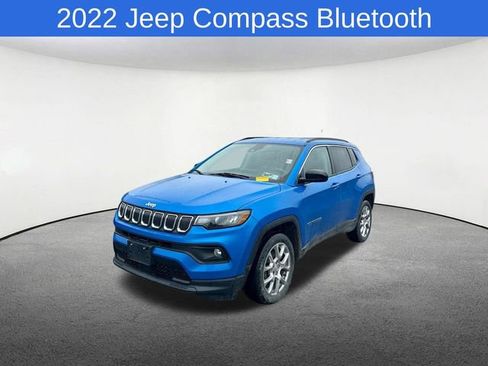 Used 2022 Jeep Compass Latitude AWD/4WD image 1