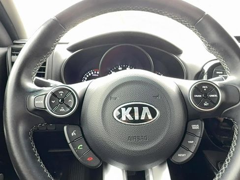 Used 2017 Kia Soul + w/ Audio Package image 18