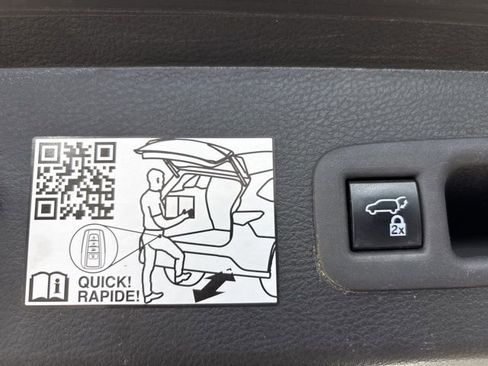 Used 2021 Toyota Sienna XLE image 8