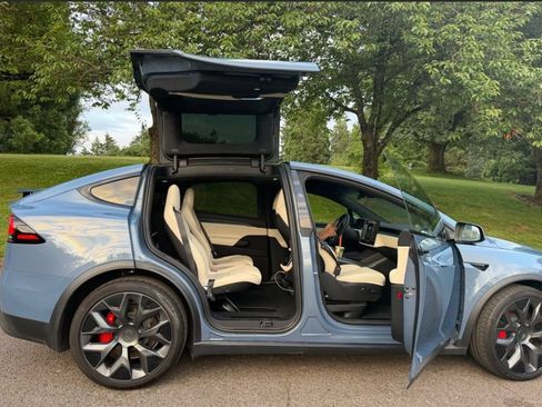 Used 2026 Tesla Model X Plaid AWD/4WD image 2