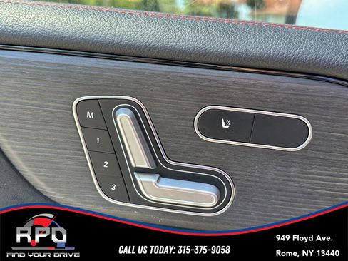 Used 2020 Mercedes-Benz GLB 250 4MATIC w/ AMG Line image 26
