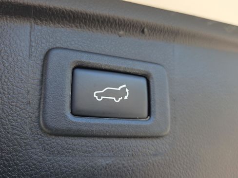 Used 2017 Subaru Outback 2.5i Touring w/ Popular Package #5A image 15