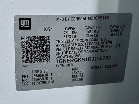 Used 2024 Chevrolet Traverse LT w/ LPO, Floor Liner Package FWD image 32
