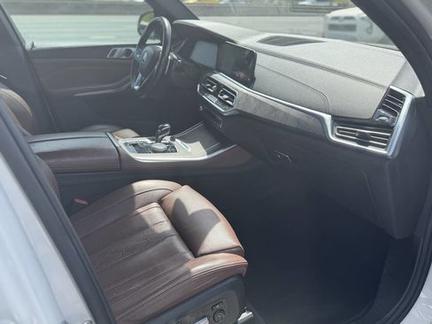 Used 2019 BMW X5 xDrive50i w/ Luxury Seating Package AWD/4WD image 22