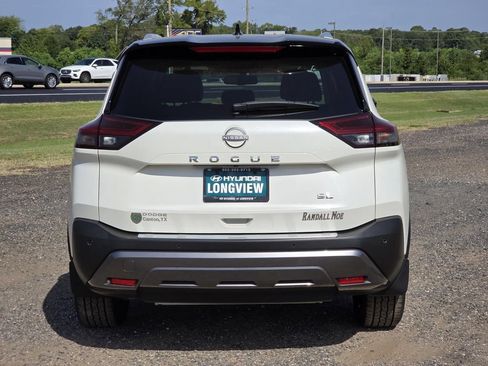 Used 2023 Nissan Rogue SL w/ SL Premium Package FWD image 5
