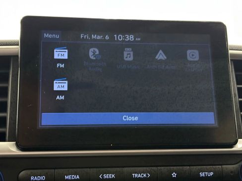 Used 2024 Hyundai Venue SEL image 39