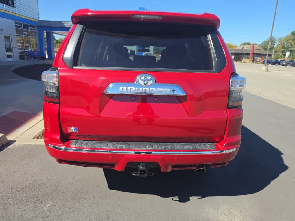 Used 2015 Toyota 4Runner Limited AWD/4WD image 3