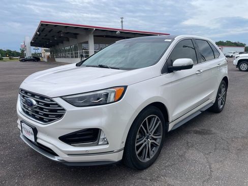 Used 2019 Ford Edge Titanium w/ Equipment Group 301A image 8