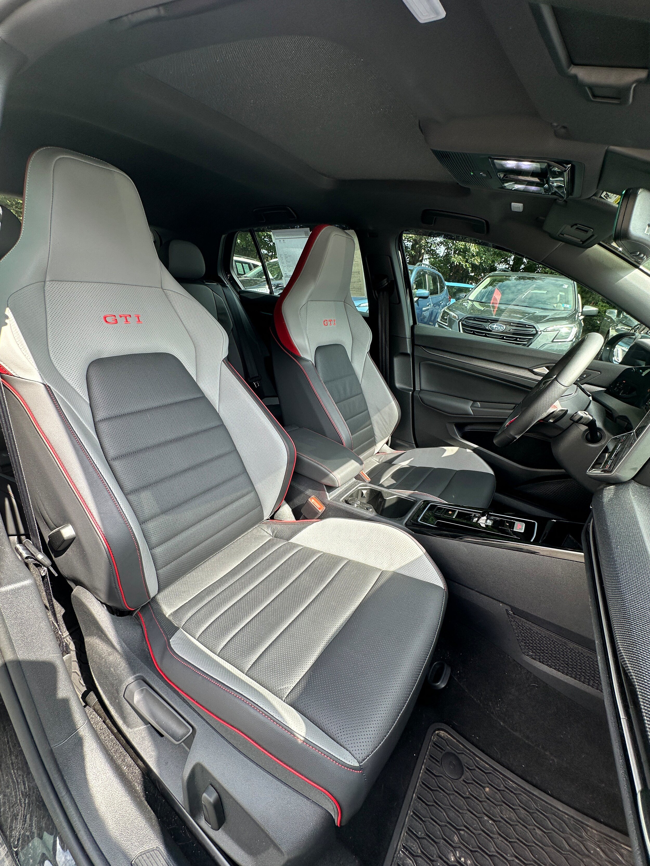 Used 2025 Volkswagen GTI Autobahn FWD image 10