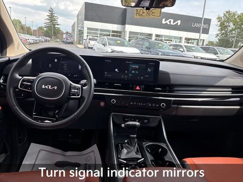 Used 2025 Kia Carnival SX Prestige FWD image 16