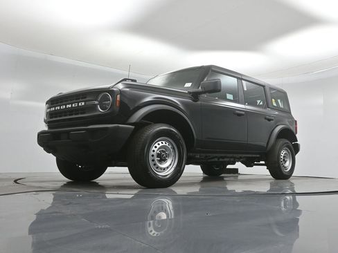 New 2026 Ford Bronco 4-Door AWD/4WD image 40