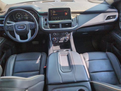 Used 2024 GMC Yukon XL SLT image 23