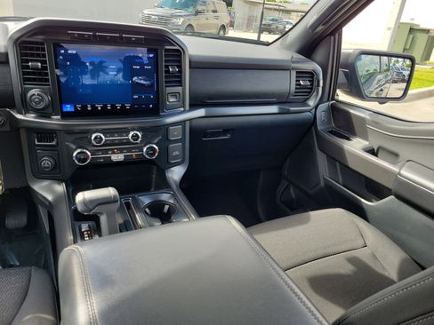 Used 2024 Ford F150 XLT w/ XLT Black Appearance Package RWD image 16