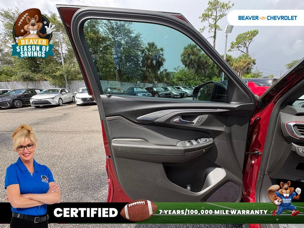 Used 2022 Chevrolet TrailBlazer RS FWD image 32