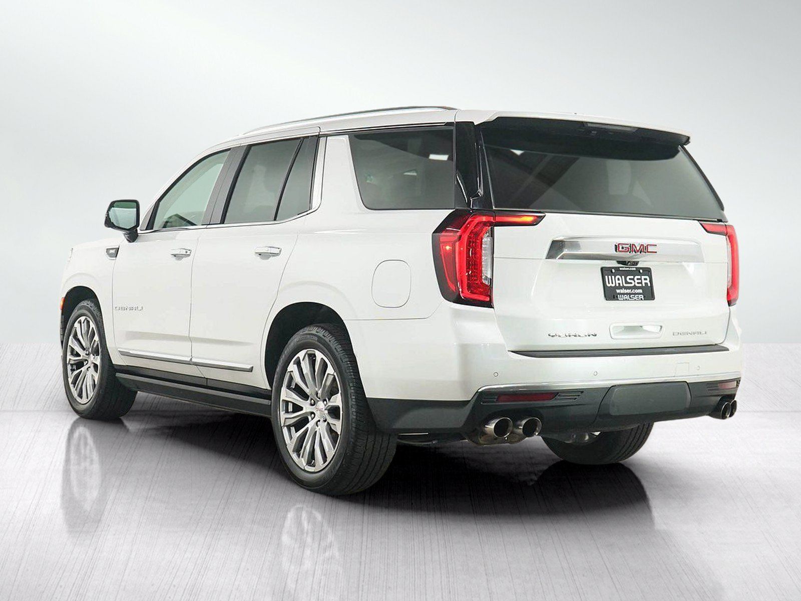 Used 2021 GMC Yukon Denali w/ Denali Ultimate Package AWD/4WD image 4
