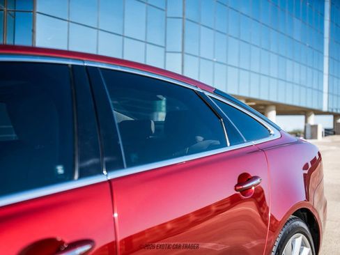 Used 2012 Jaguar XJ RWD image 75